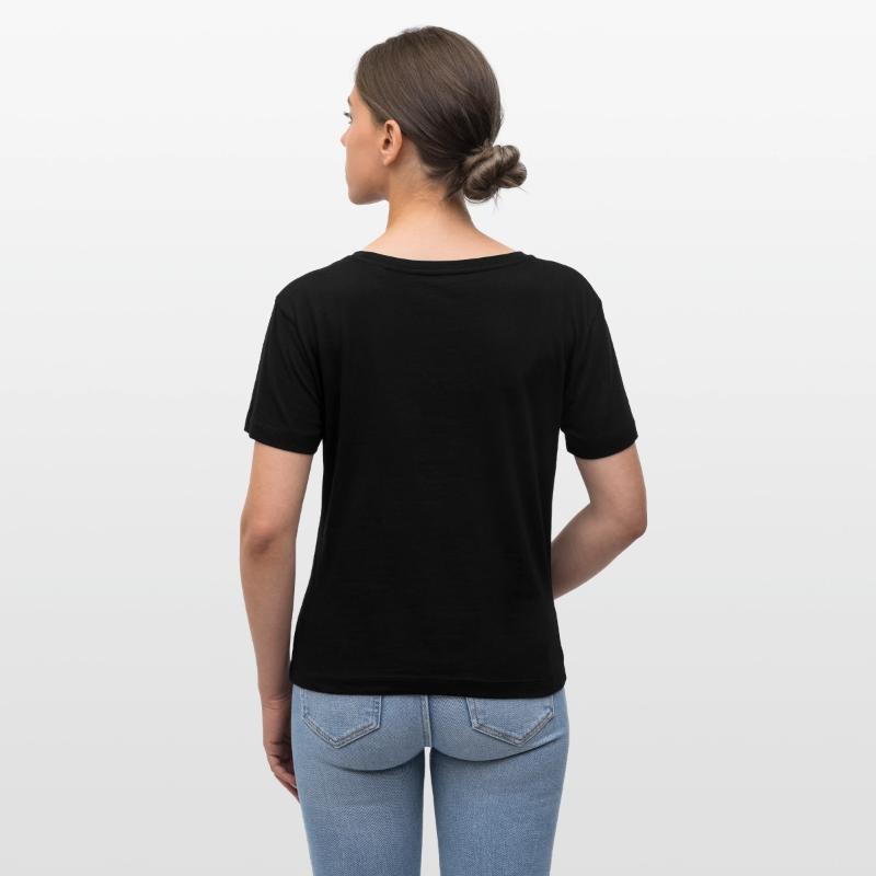 More Cats Less Drama – Curvy Retro Cat Motto